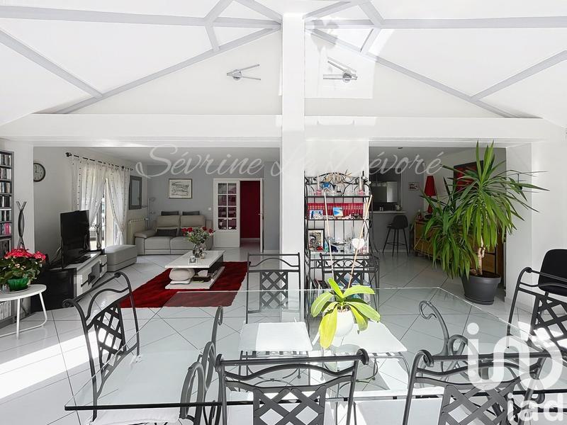 Maison - 139 m² - 7 pièces