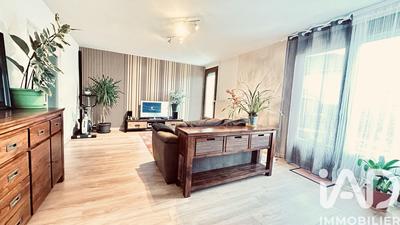 Maison - 97 m² - 4 pièces