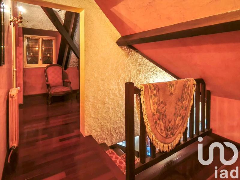 Maison - 184 m² - 9 pièces