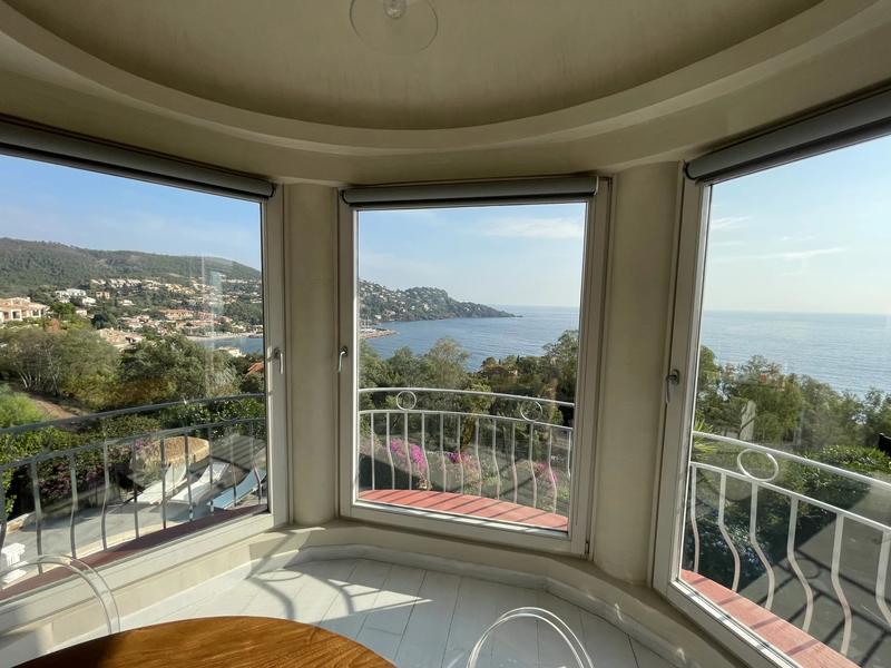 Maison - 219 m² - 6 pièces