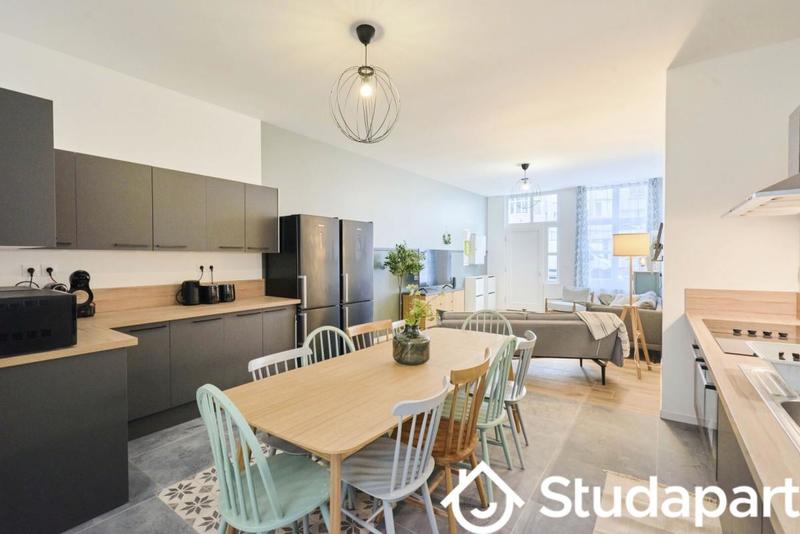 Chambre - 13 m² - 1 pièce