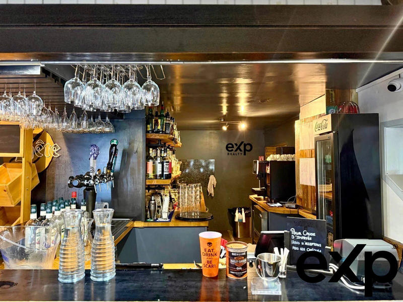 Fonds de commerce - Magasins - 308 m²