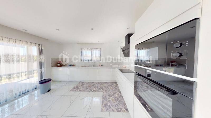 Maison - 128 m² - 5 pièces