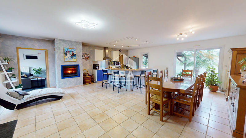 Maison - 150 m² - 7 pièces