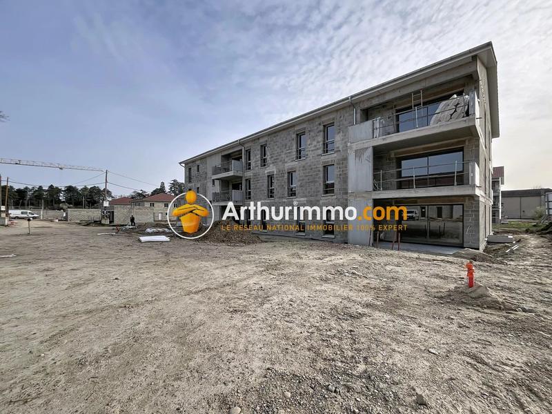 Appartement - 90 m² - 4 pièces