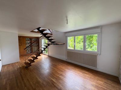 Maison - 94 m² - 4 pièces