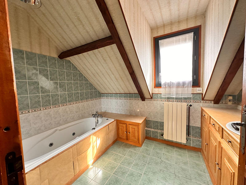 Maison - 140 m² - 6 pièces