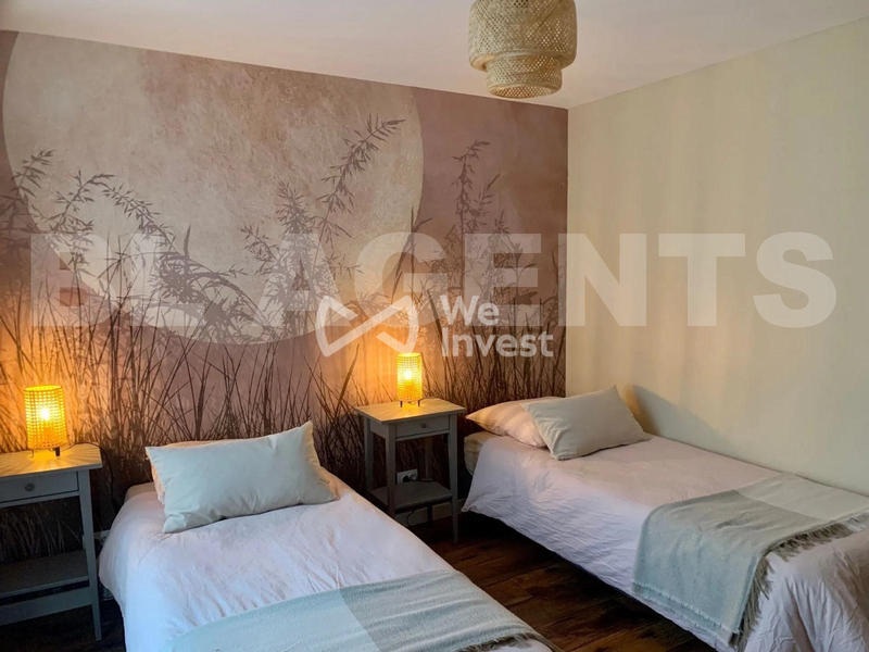 Maison - 807 m² - 30 pièces