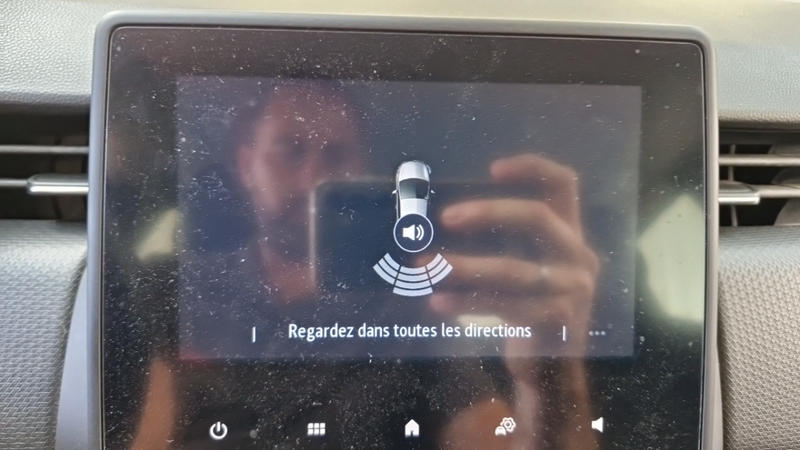 Renault Clio V Business E-Tech 140 -21