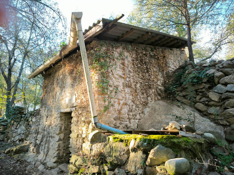 Terrain constructible - 1 070 m²