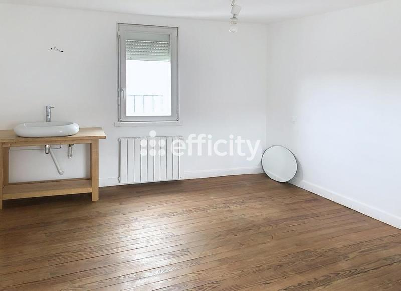 Maison - 92 m² - 4 pièces