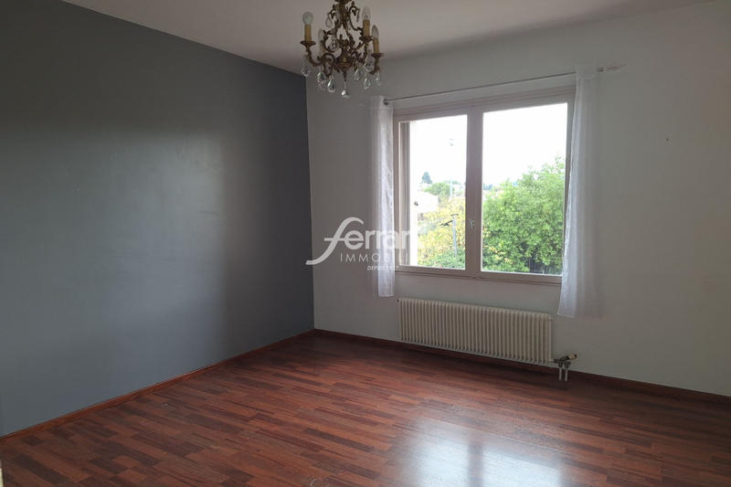 Appartement - 77 m² - 3 pièces
