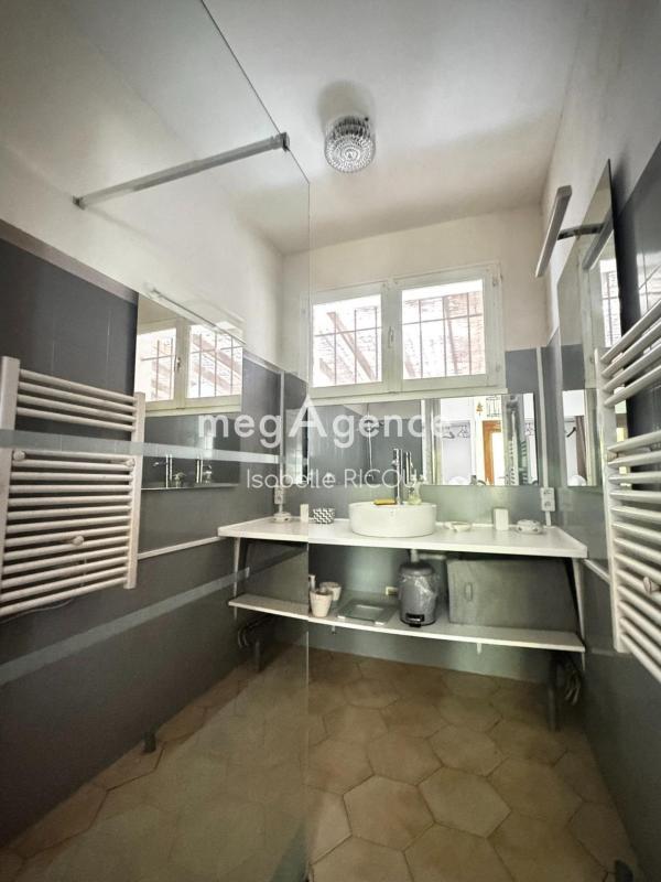 Maison traditionnelle - 111 m² - 4 pièces