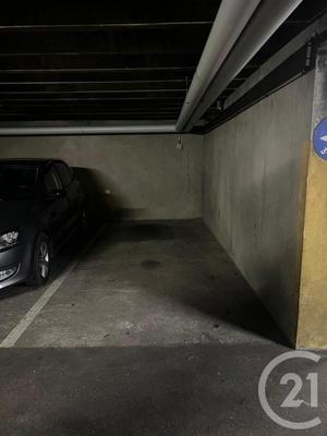 Parking / Garage - 11 m²