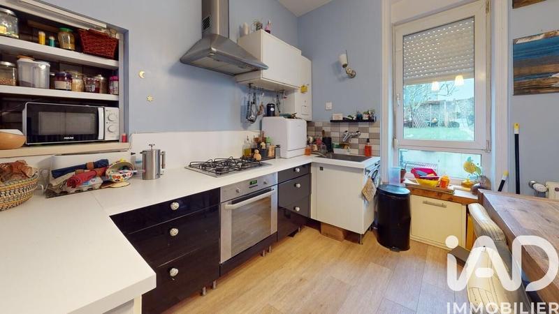 Maison - 85 m² - 5 pièces