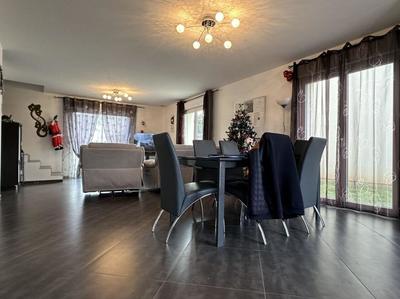 Maison - 145 m² - 5 pièces