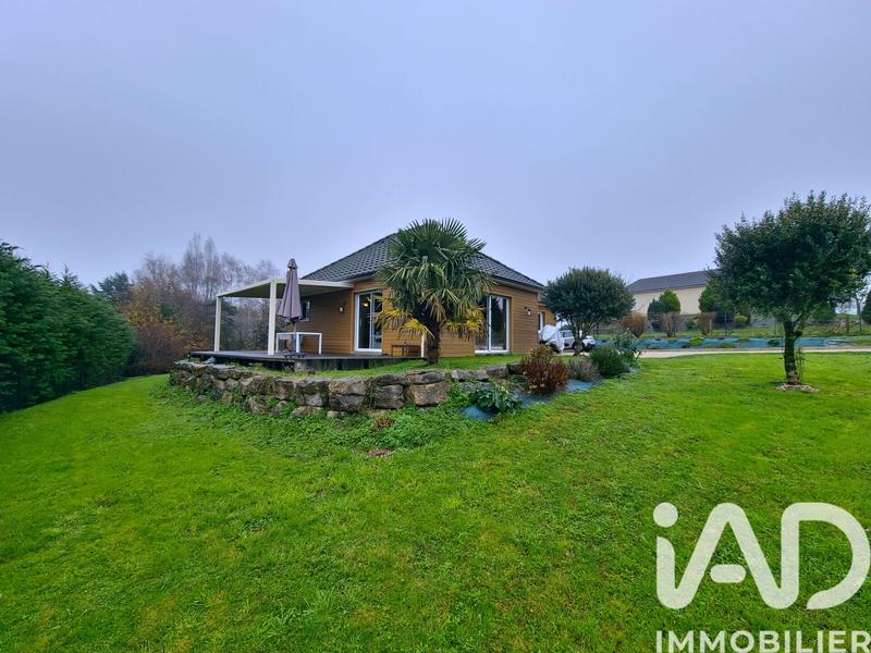 Maison - 90 m² - 4 pièces