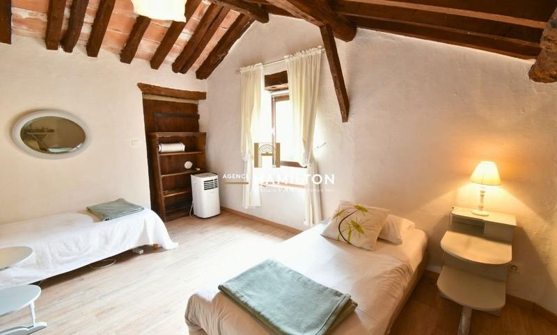 Maison de maîtres - 830 m² - 24 pièces