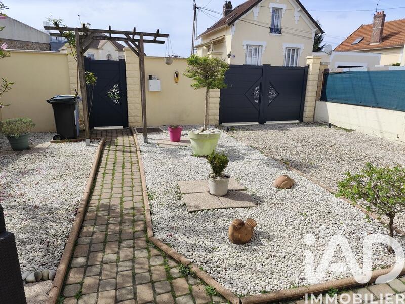 Maison - 80 m² - 5 pièces