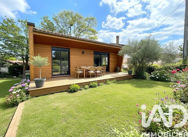 Maison - 140 m² - 6 pièces