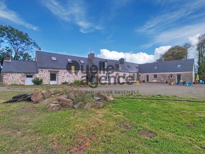 Longère - 220 m² - 9 pièces