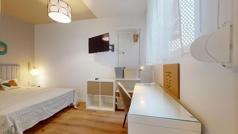 Maison - 133 m² - 9 pièces