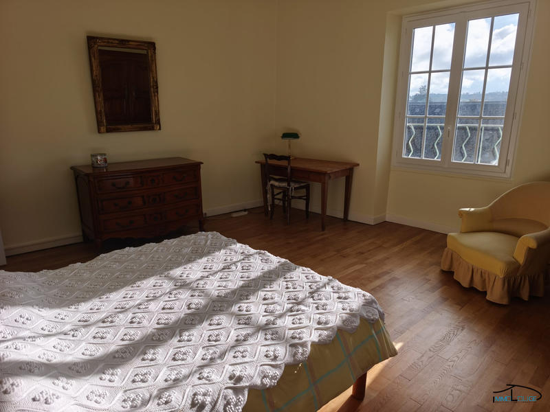 Maison ancienne - 456 m² - 9 pièces