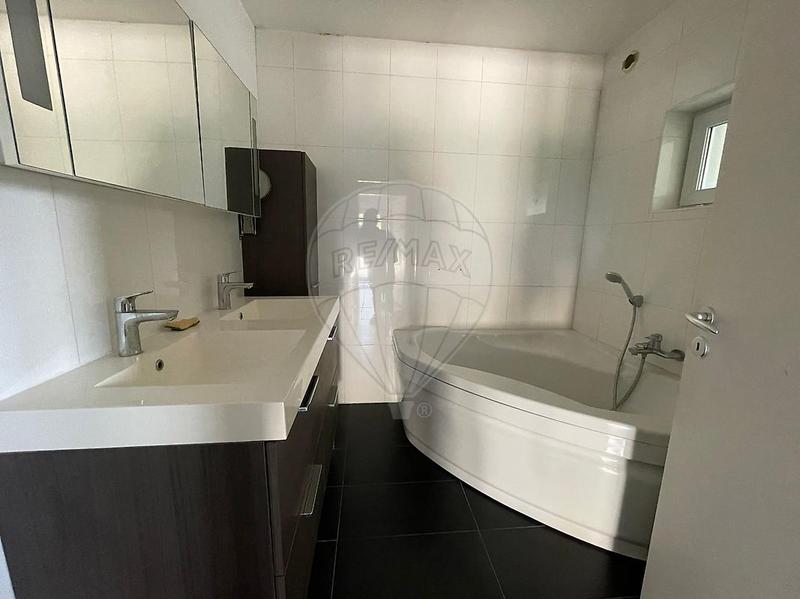 Bureau - 512 m² - 10 pièces