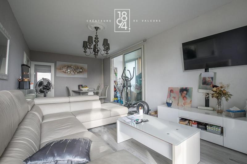 Appartement - 84 m² - 4 pièces