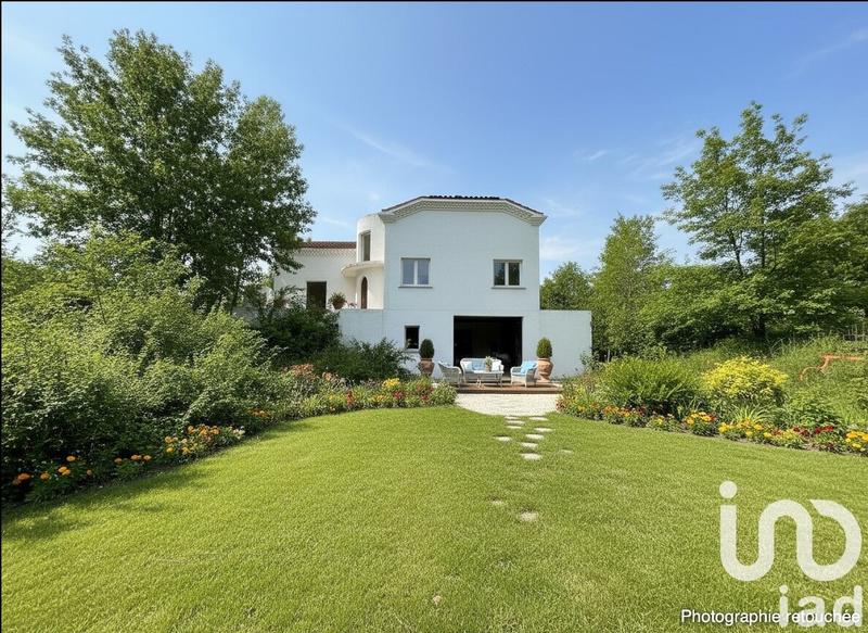 Maison - 200 m² - 6 pièces