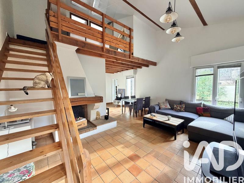 Maison - 90 m² - 4 pièces