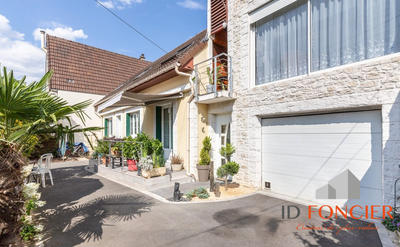 Maison ancienne - 118 m² - 5 pièces