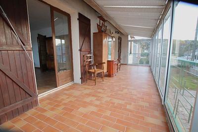Villa - 215 m² - 9 pièces