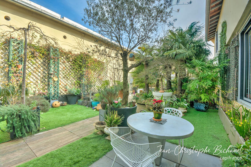 Loft - 275 m² - 5 pièces