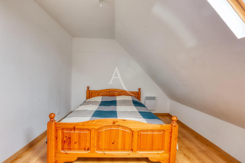 Maison - 96 m² - 6 pièces