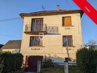 Maison - 90 m² - 5 pièces