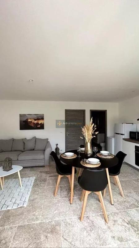 Immeuble - 120 m² - 3 pièces