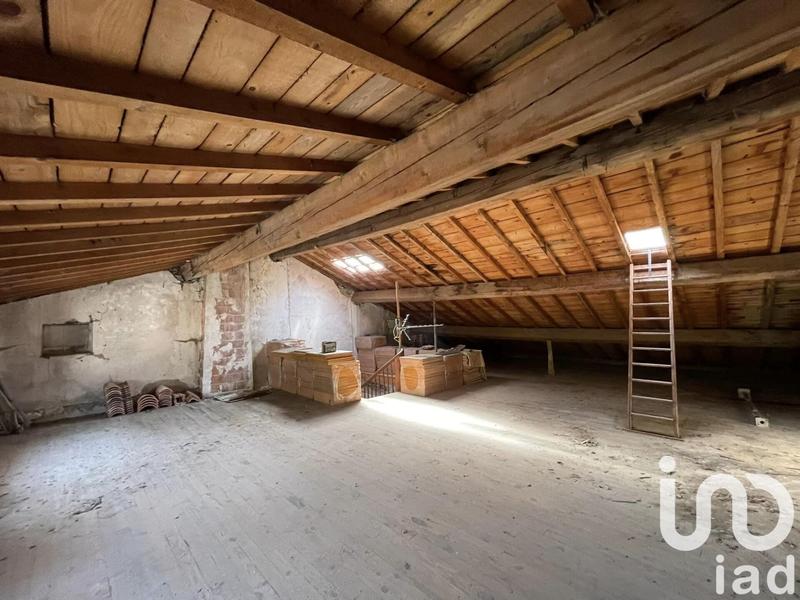 Maison - 200 m² - 12 pièces