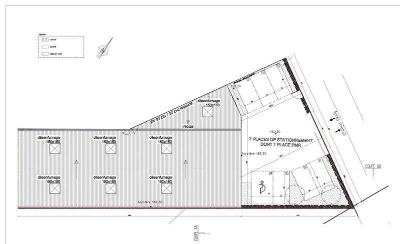 Local commercial - 739 m²