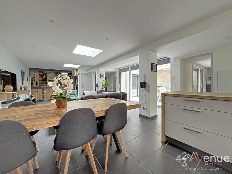 Appartement - 91 m² - 3 pièces