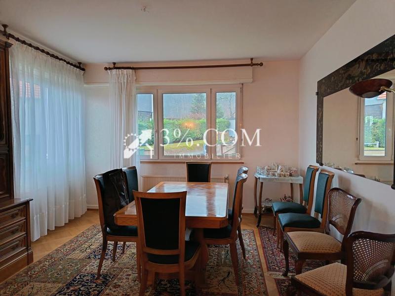 Pavillon - 190 m² - 7 pièces