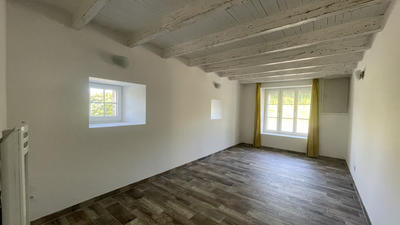 Maison - 232 m² - 8 pièces