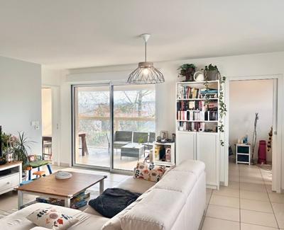 Appartement - 86 m² - 4 pièces