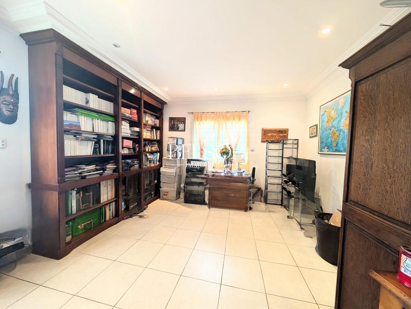 Maison - 155 m² - 6 pièces