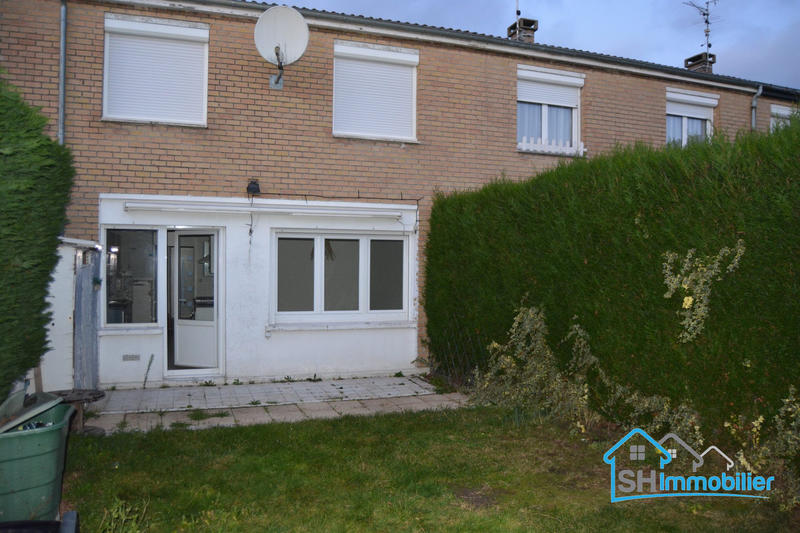 Maison - 90 m² - 5 pièces