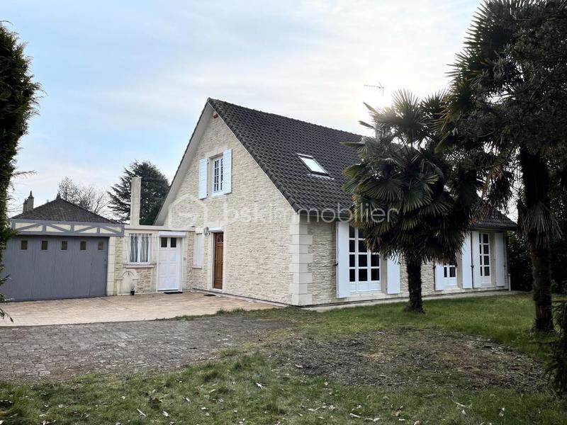 Maison - 175 m² - 6 pièces