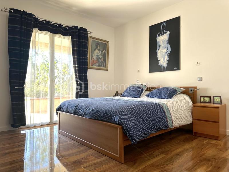 Villa - 254 m² - 7 pièces