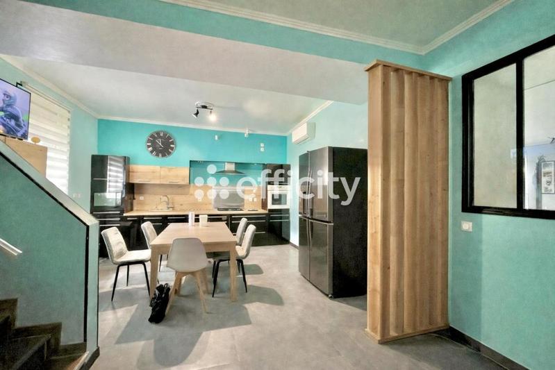 Maison - 114 m² - 6 pièces