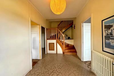 Demeure - 234 m² - 7 pièces