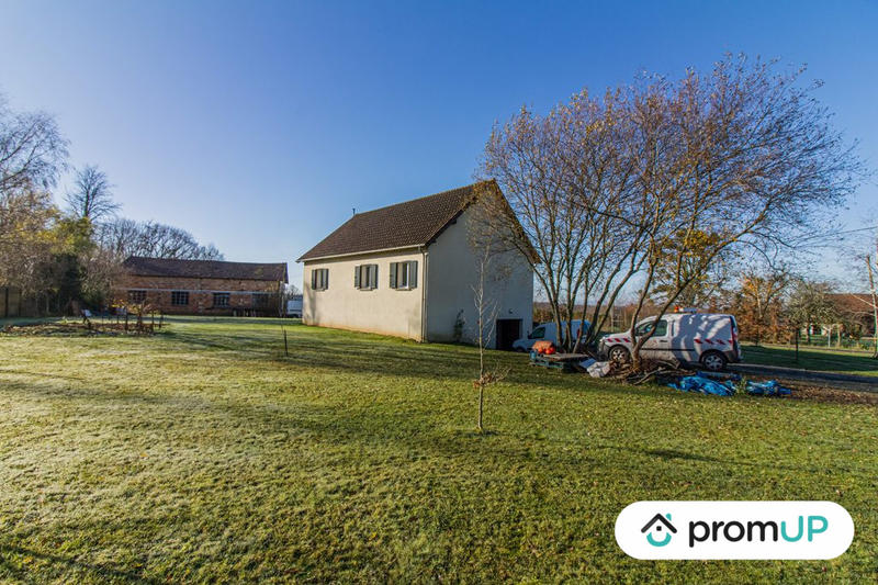 Maison - 90 m² - 5 pièces